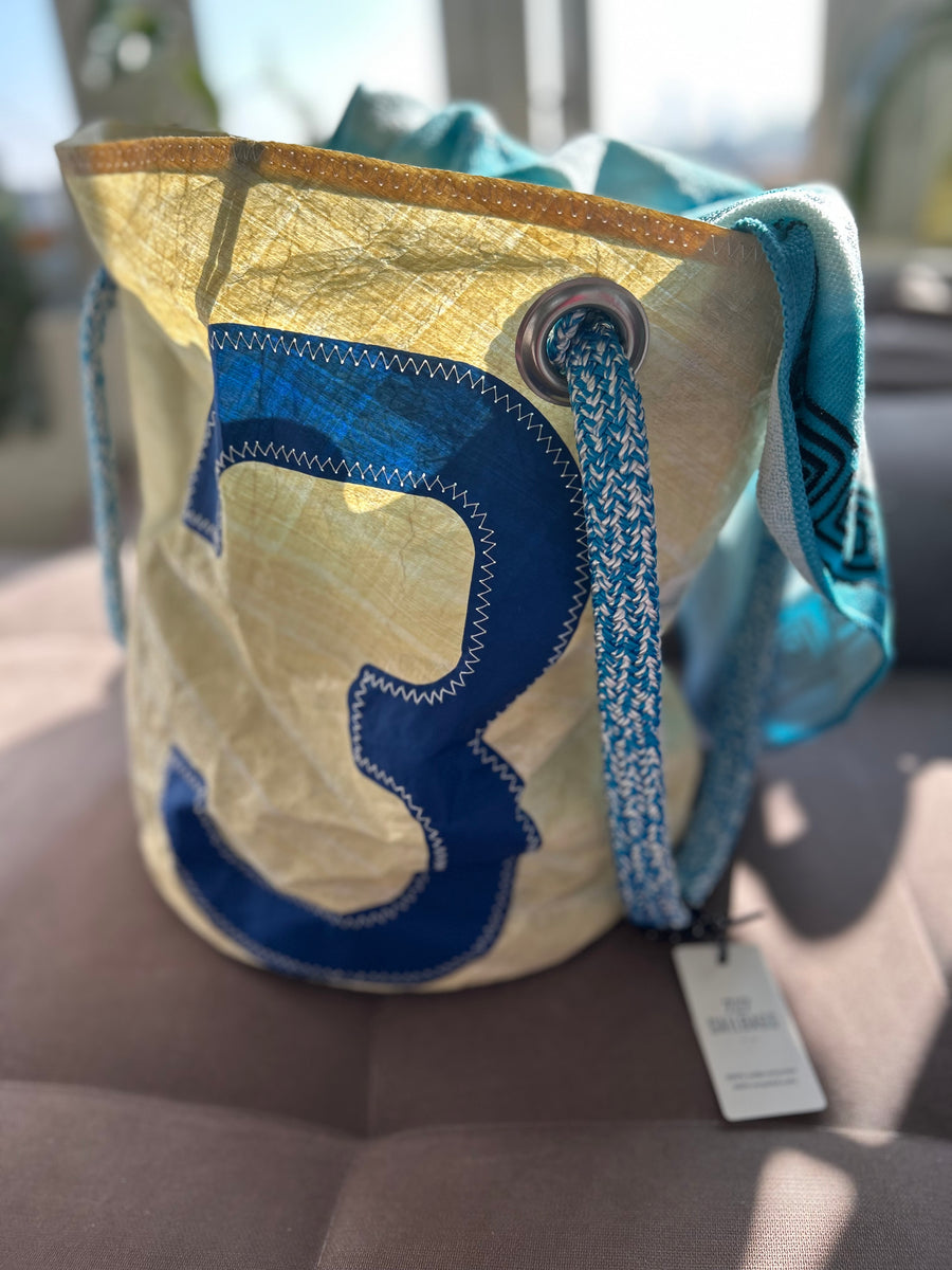 727 Sailbags beach bag made from upcycled sails