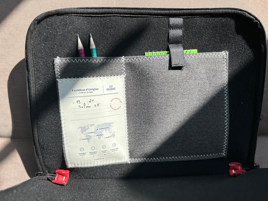 727 Sailbags MacBook laptop case 13"- 13,3''  made from upcycled sails