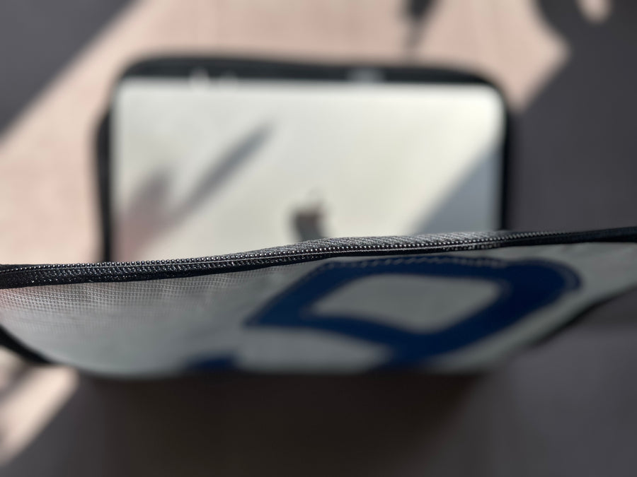 727 Sailbags MacBook laptop case 13"- 13,3''  made from upcycled sails