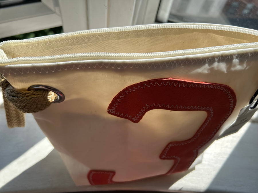 727 Sailbags Midinette clutch with rope handle made from upcycled sails